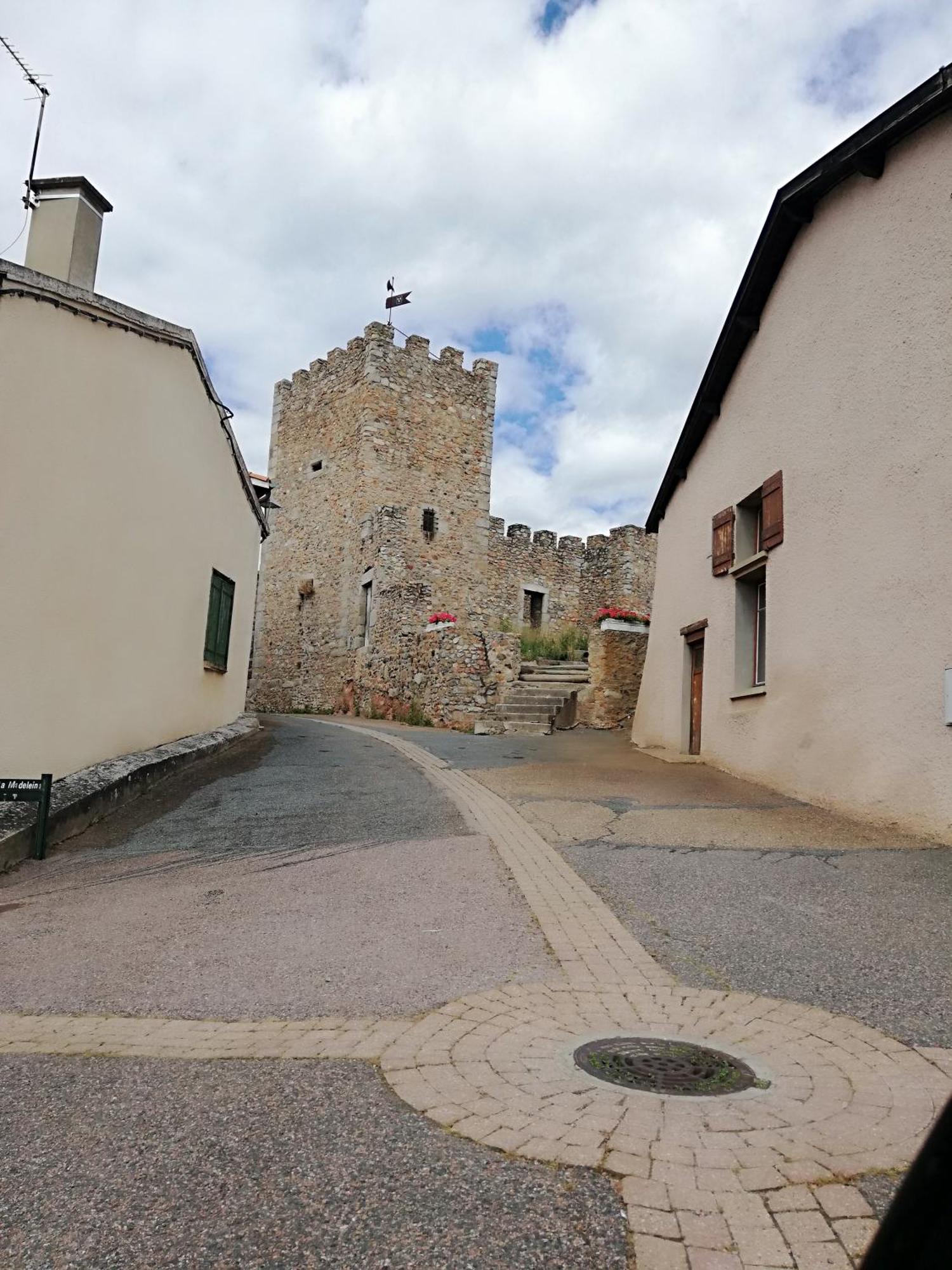 Clos Germanois Saint-Germain-Laval  Экстерьер фото